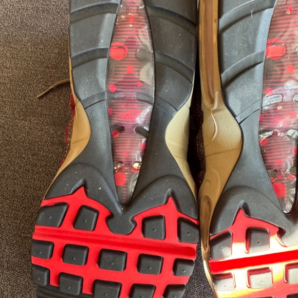 LIKE NEW Nike Air Max 95 Freddie Krueger Sneaker main image 5